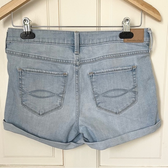 Abercrombie and Fitch Low Rise Distressed Shorts Size 4 27 - Picture 7 of 10